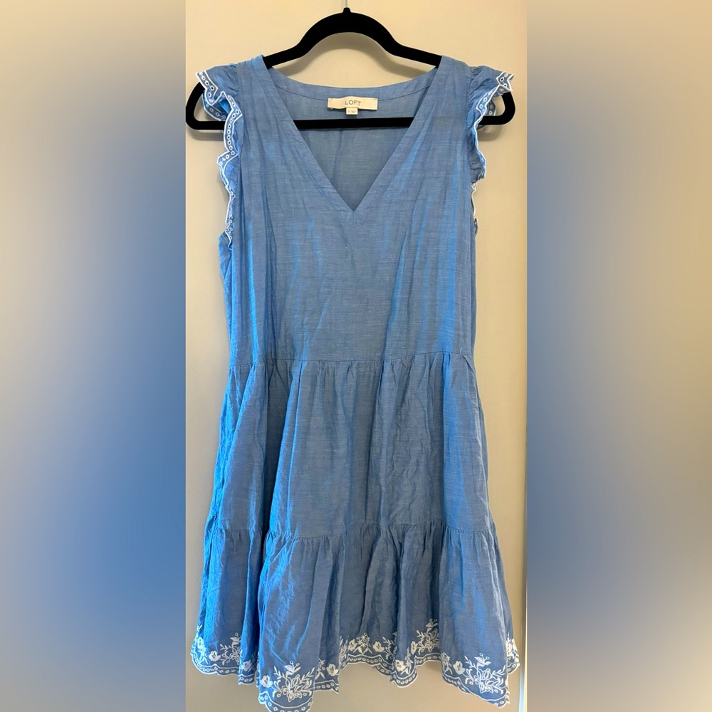 Loft blue chambray ruffled sleeveless dress
